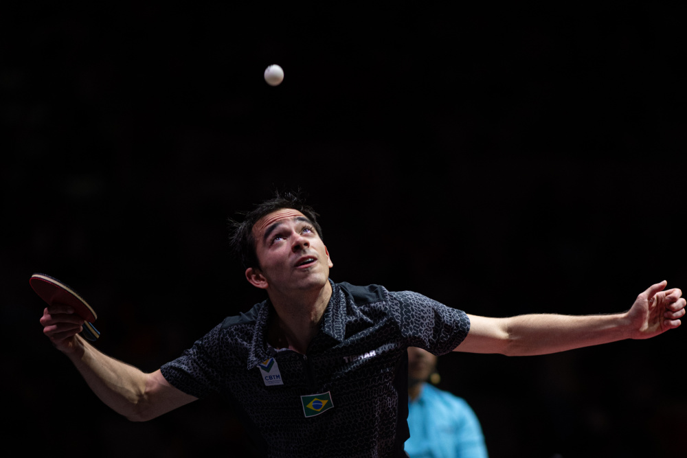 捏鼻动作引 捏鼻动作引