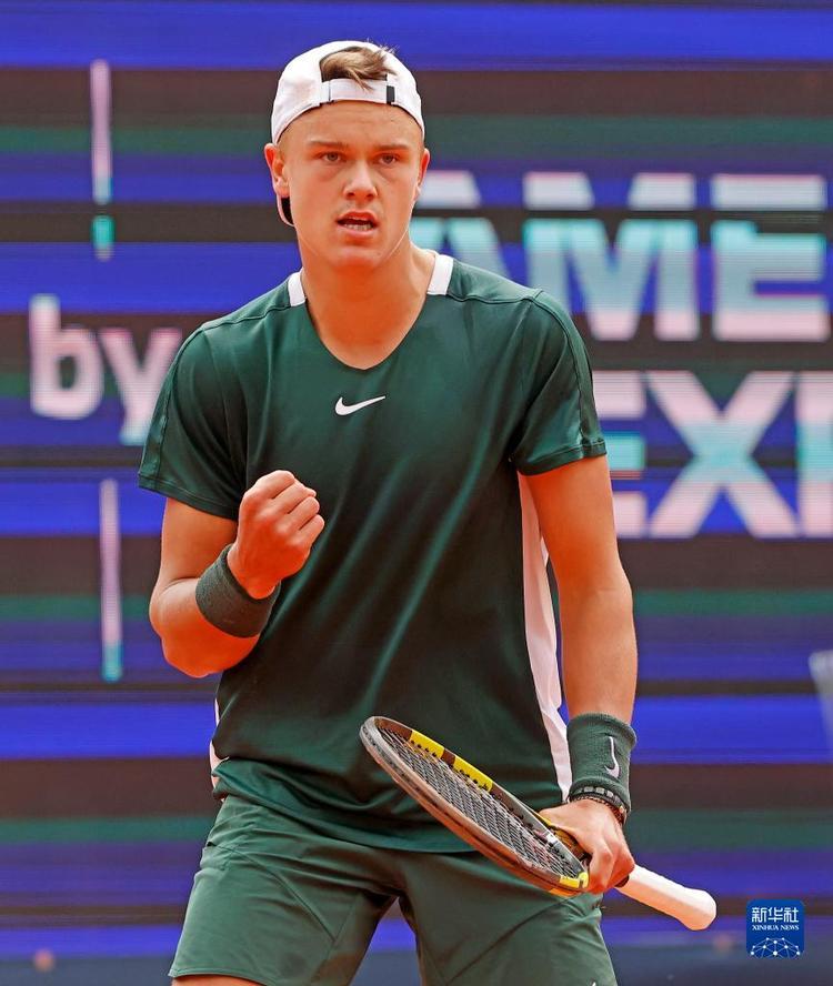 个备受关注 个备受关注