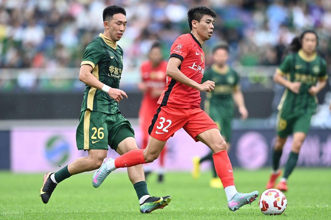 球队背后精 球队背后精